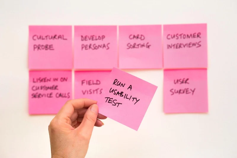 Picture depicting eight sticky notes with different tasks, as a an example of how Agile project management appears